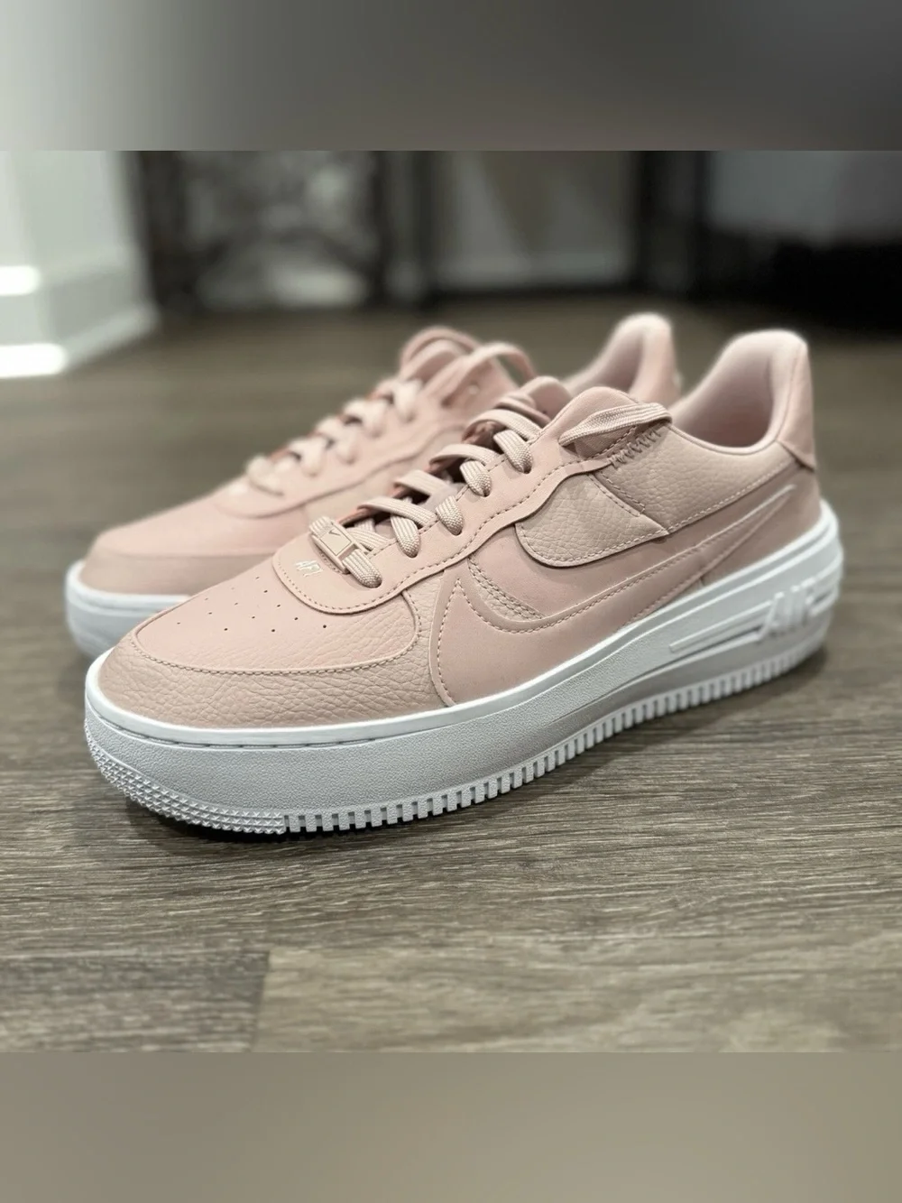 Nike women’s air